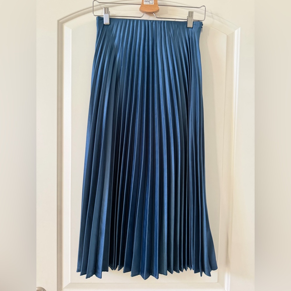 Blue Zara pleated satin skirt